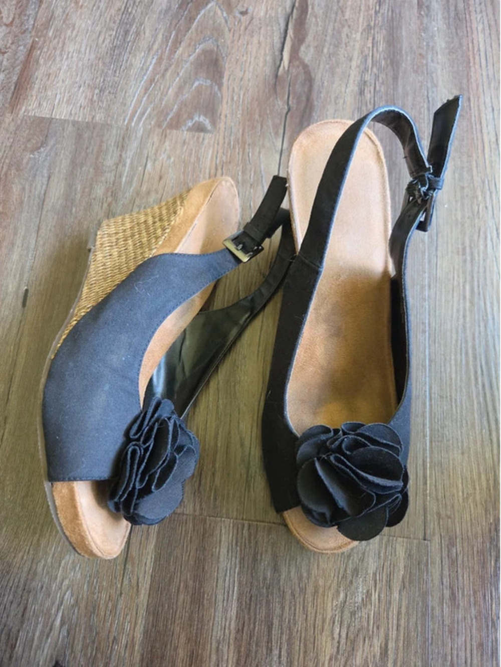 Aerosoles black Heeled Espadrille sandal size 10